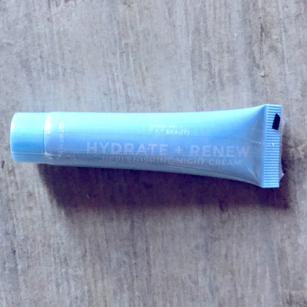 Glow on 5th beauty night cream